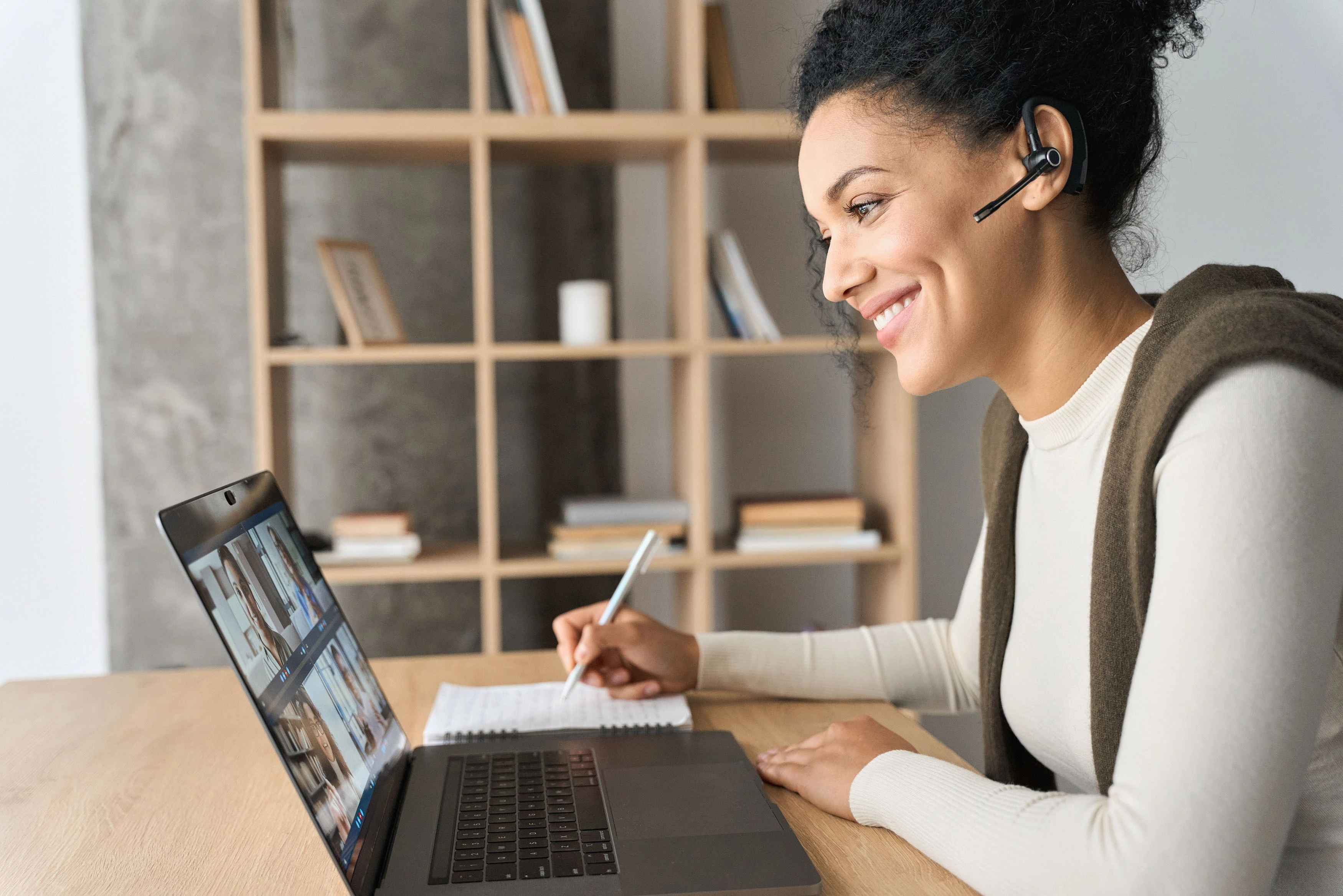 Delegate working from home attending a HSS Training virtual classroom online course